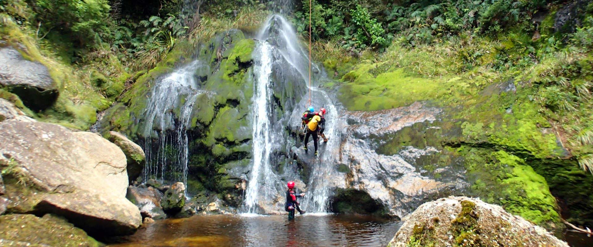 Land-Search-and-Rescue-NZ-Specialist-team-CanyonSAR